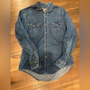 Levi Strauss long sleeve mens button up denim shirt